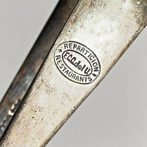 Pinza de Metal Dixon F.C.C. del U para Repartición de Restaurantes - imagen 3