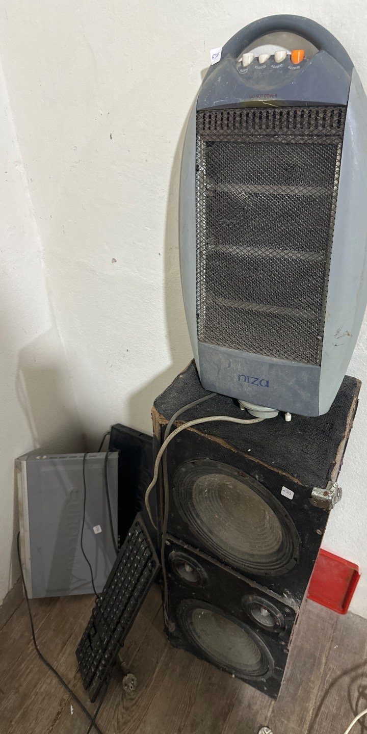 Calefactor Eléctrico Niza y Parlantes Vintage