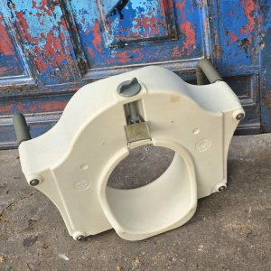 Adaptador de Inodoro con Apoyabrazos - imagen 2