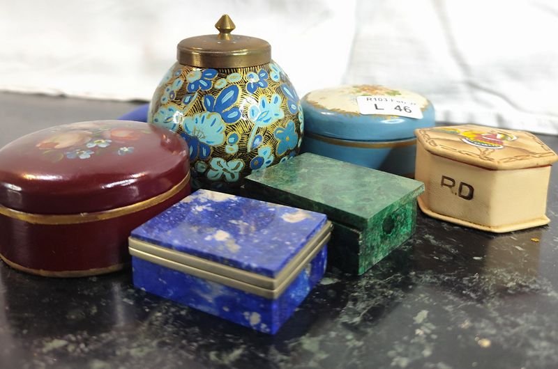 Colección de Pastilleros de Diferentes Épocas y Materiales - imagen 2