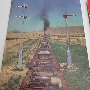 Lote de 5 Revistas "En Guardia" - Para la Defensa de las Américas - imagen 3