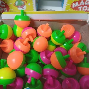 Lote de 12 Trompitos "Magic Tops" Multicolor - imagen 7
