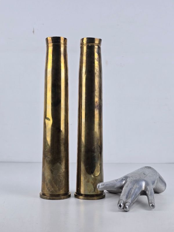 Par de Casquillos de Munición de Artillería 40mm Mk 2 - Segunda Guerra Mundial