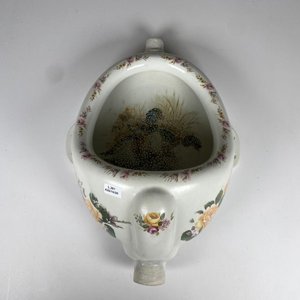 Lote anterior: Orinal Victoriano Inglés de Porcelana con Flores y Pato