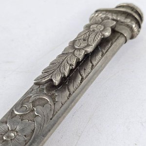 Vaina de Cuchillo Criollo con Grabados Florales y de Aves - imagen 5