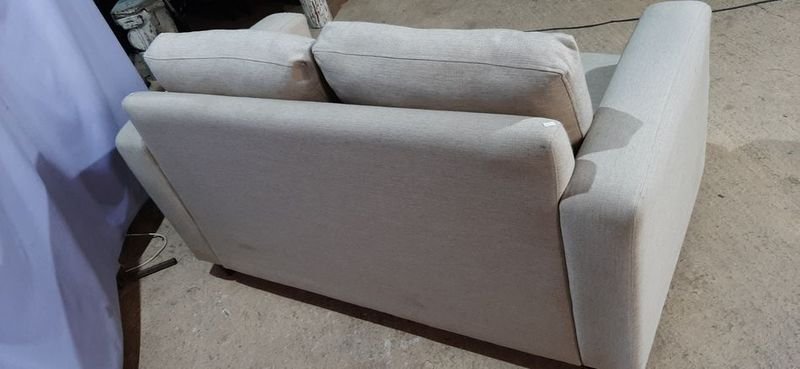 Sillon Tapizado En Tela Beige 2 Cuerpos C/Almohadones - imagen 3