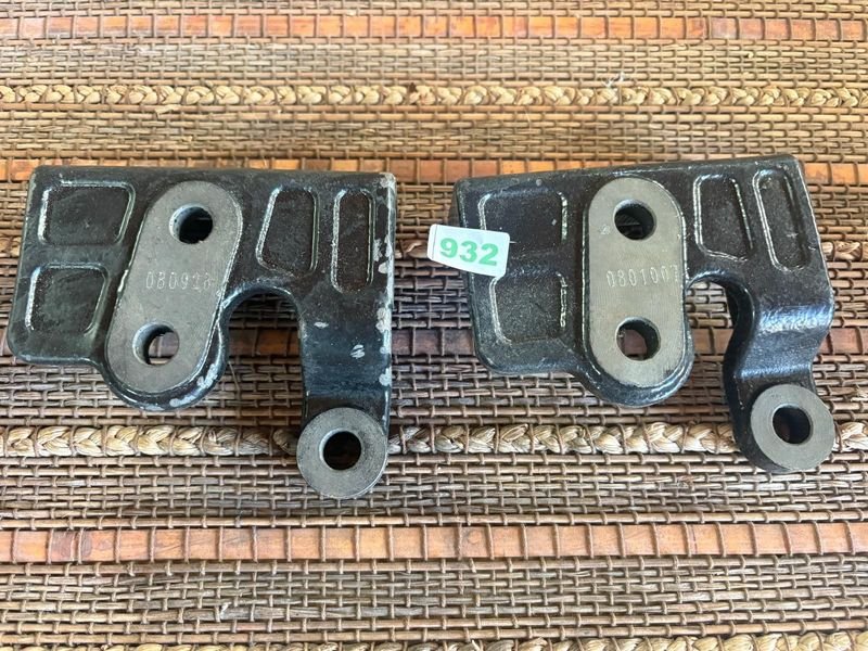 Juego de 2 soportes inferiores Geely