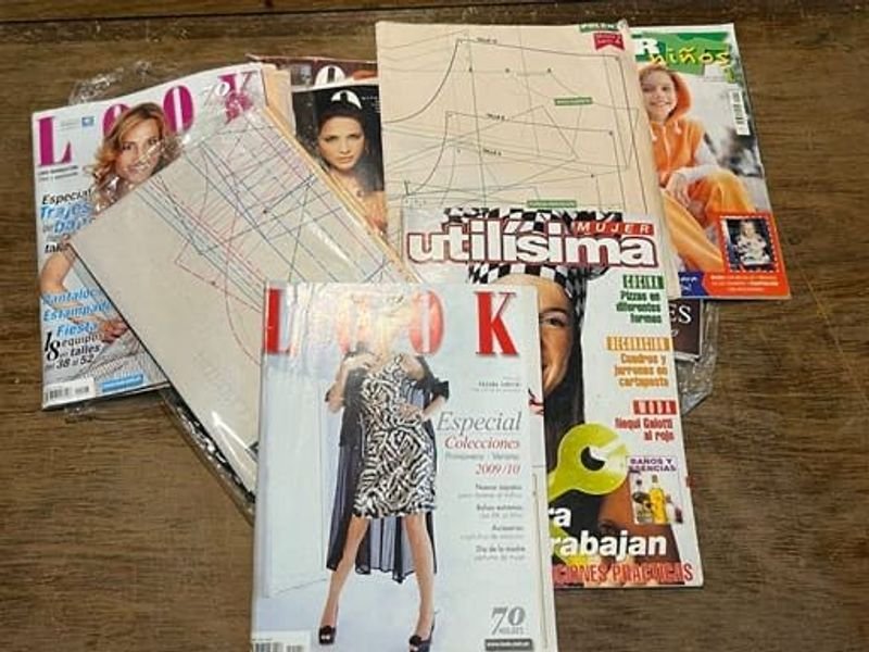 Lote siguiente: Revistas de Moda y Corte y Confección