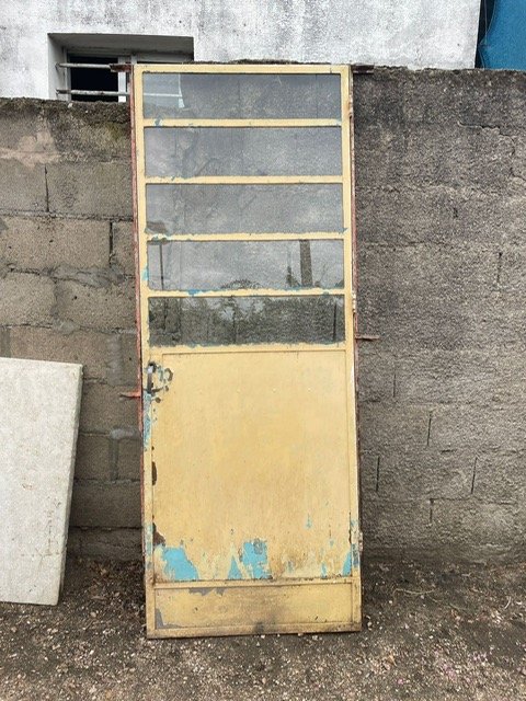 Item 27988 - Image 0