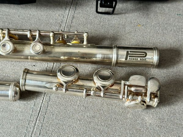 Flauta Traversa Power Beat Plateada con Estuche