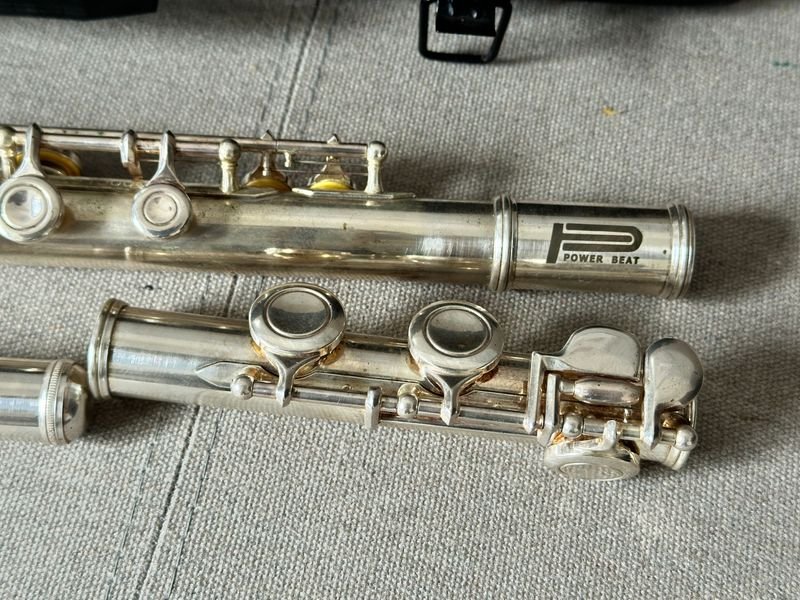 Flauta Traversa Power Beat Plateada con Estuche