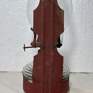 Antiguo Farol de Vidrio con Base Texturizada - imagen 10