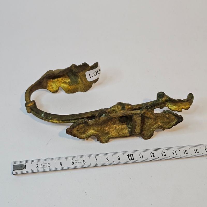 Perchero de bronce macizo labrado - Decoración antigua y artística - imagen 4
