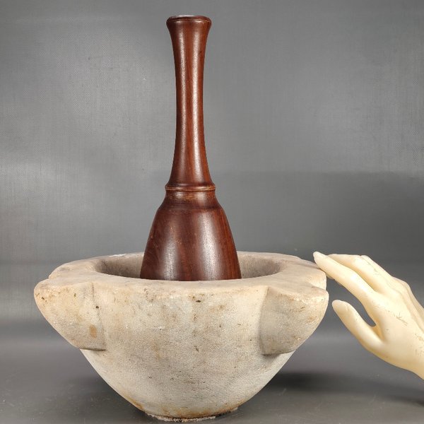 Antiguo Mortero de Mármol con Mano de Madera Noble - imagen 1