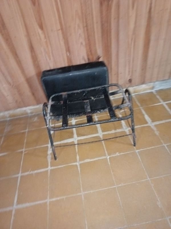 Banco antiguo bajo - imagen 4
