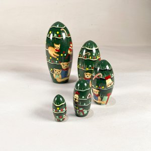 Matrioska Navideña con Osos, Gatos y Regalos - imagen 1