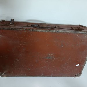 Valija Antigua Marrón de Cuero con Herrajes Metálicos - imagen 7