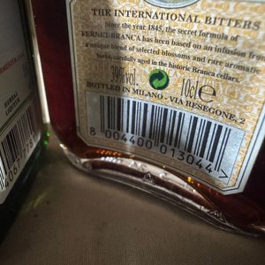 Lote de Botellas Selladas: Jägermeister y Fernet Branca Originales - imagen 2