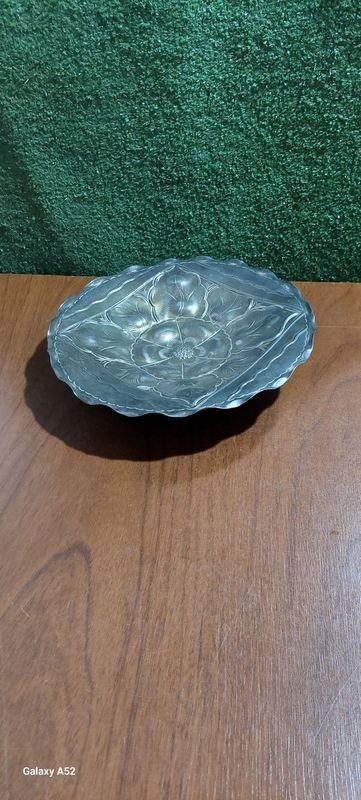Lote anterior: Centro de mesa en metal estilo renacimiento