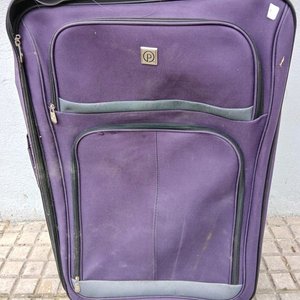 Valija de Tela Color Violeta con Ruedas - imagen 1