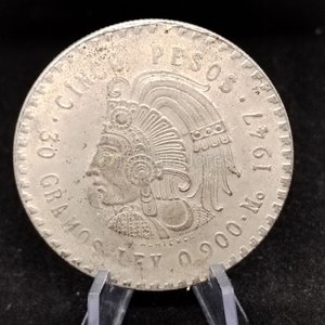Moneda Antigua Mexicana de 5 Pesos de Plata Ley 0.900 - imagen 3