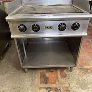 Lote anterior: Plancha Industrial a Gas Linch en Acero Inoxidable - 80x80x90cm