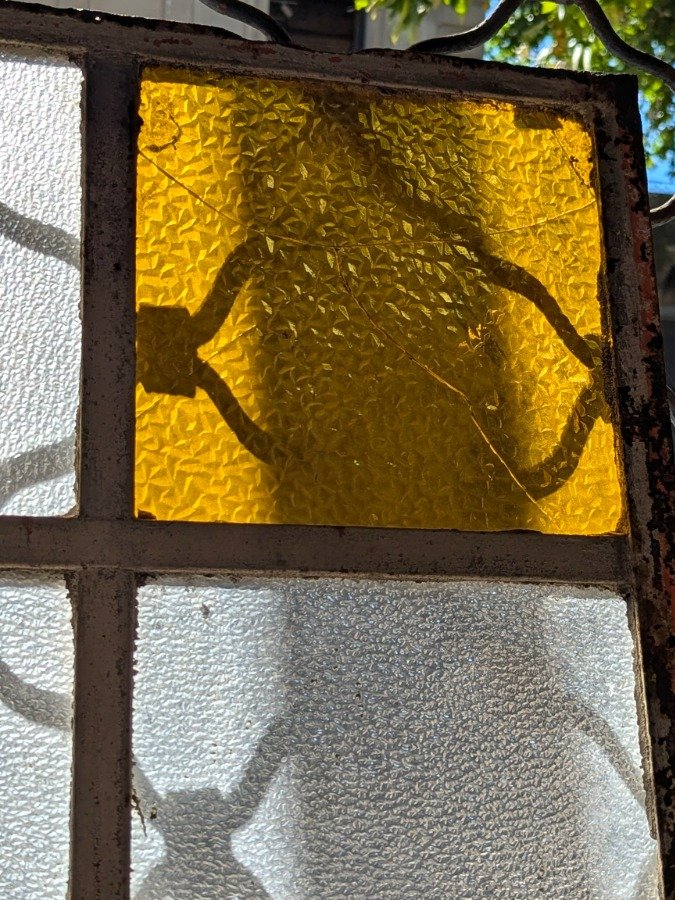 Vitral en carpintería de hierro con detalles y características - imagen 5