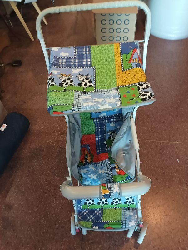 Coche de bebe restaurado a nuevo - imagen 4