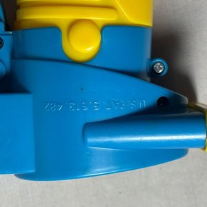 Lote de Juguetes: Peluches, Pistolas, Reproductor CD Panasonic y Más - imagen 28