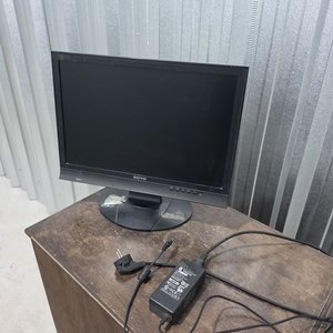 Monitor Soyo 17" LCD Wide Screen - imagen 1