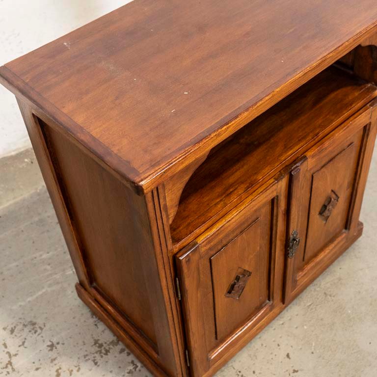 Item 2104068 - Image 1