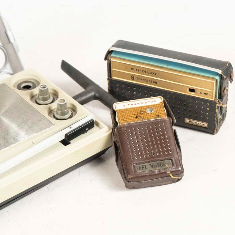 Radios antiguas y tocadiscos para coleccionistas - imagen 2