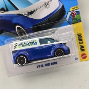 Hot Wheels VW ID. Buzz Bomb 2026 - imagen 2