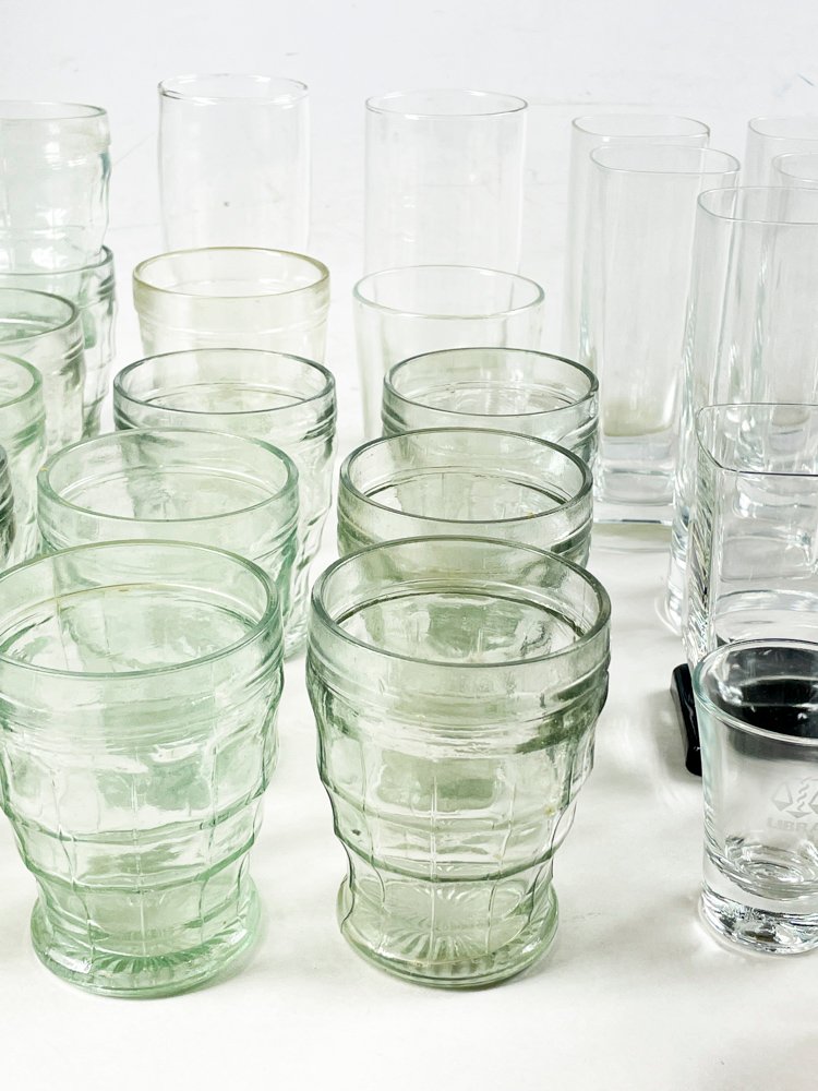 Colección de vasos y copas de vidrio - imagen 3