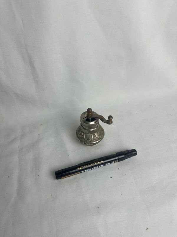 Molinillo y accesorios de escritorio en venta - imagen 2