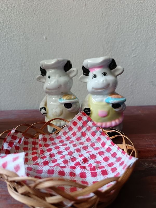 Set de Salero y Pimentero Decorativo Vacas Chef