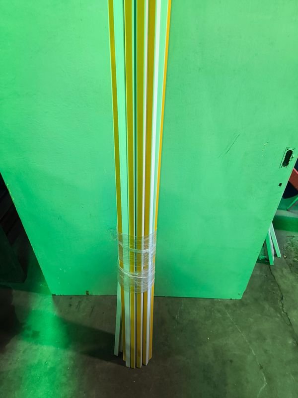 Tubos de autoadhesivo de plástico - imagen 3
