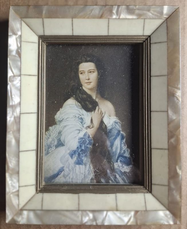 Item 868945 - Image 1