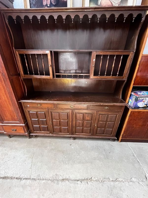 Mueble de Comedor Antiguo de Madera Oscura