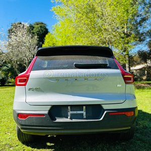 Volvo XC40 Recharge Eléctrico SUV Blanco 2023 - imagen 2