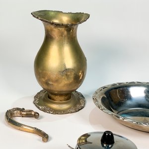 Lote de 6 piezas de metal compuesto: jarra, servilletero, azucarero, fuente y más - imagen 3