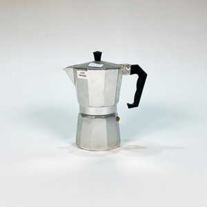 Lote siguiente: Cafetera Italiana de Aluminio con Tapa Abatible - 16 cm