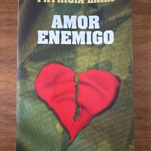 Lote siguiente: Libro "Amor Enemigo" de Patricia Lara