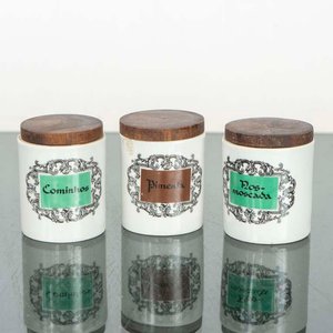 Set de 3 Frascos para Condimentos de Porcelana con Tapa de Madera - imagen 1