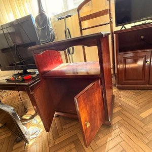 Mesa de Madera para TV con Puertas y Ruedas - imagen 2