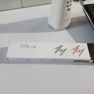 Micrófono Moxom, Base Refrigeradora para Notebook y Soporte - imagen 3