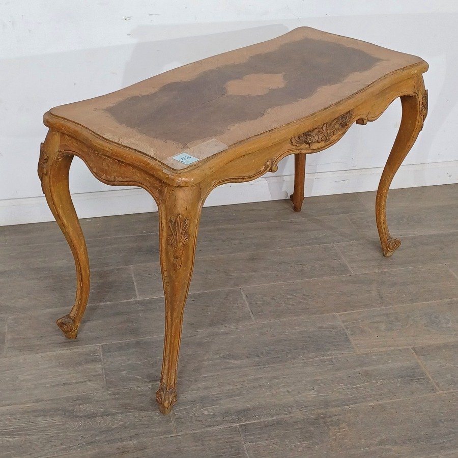 Mesa ratona estilo Francesa de madera maciza con presencia de Polilla - imagen 3