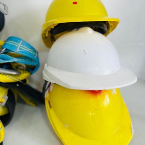Arnés de Seguridad y Cascos de Protección (Lote de 6 Unidades) - imagen 3
