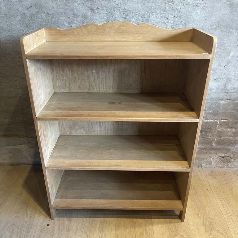 Lote anterior: Estante pino brasil - Medidas: 70x28x96cm