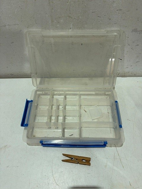 Caja Organizadora Plástica para Accesorios de Pesca
